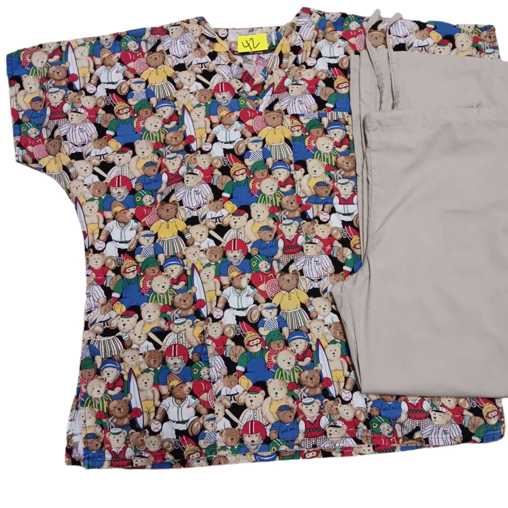 Bears scrub set